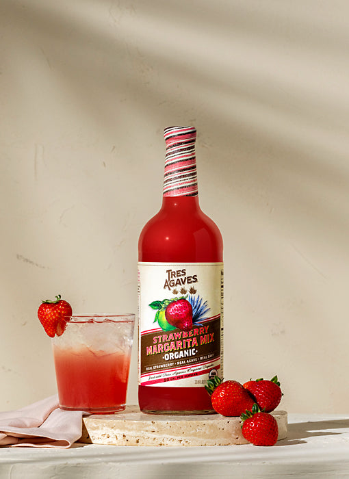 Tres Agaves Organic Strawberry Margarita Mix 1.0L